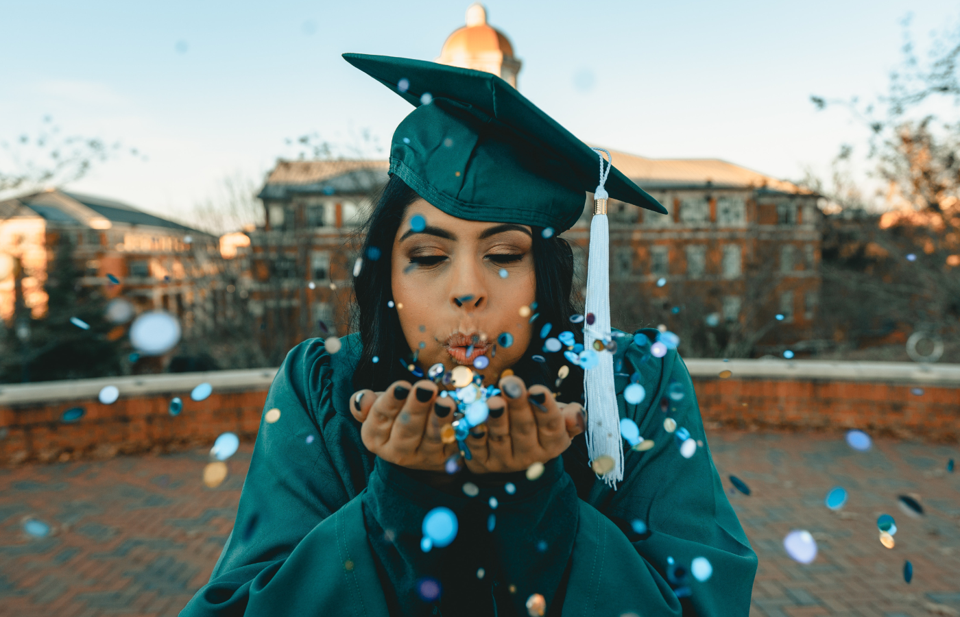 Congrats! Ideas for What to Write in a Graduation Card Congrats! Ideas for What to Write in a Graduation Card